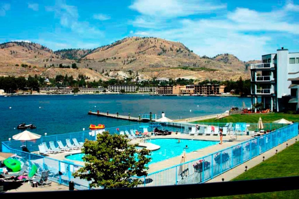 Petersons Waterfront Apartment Chelan Exterior photo