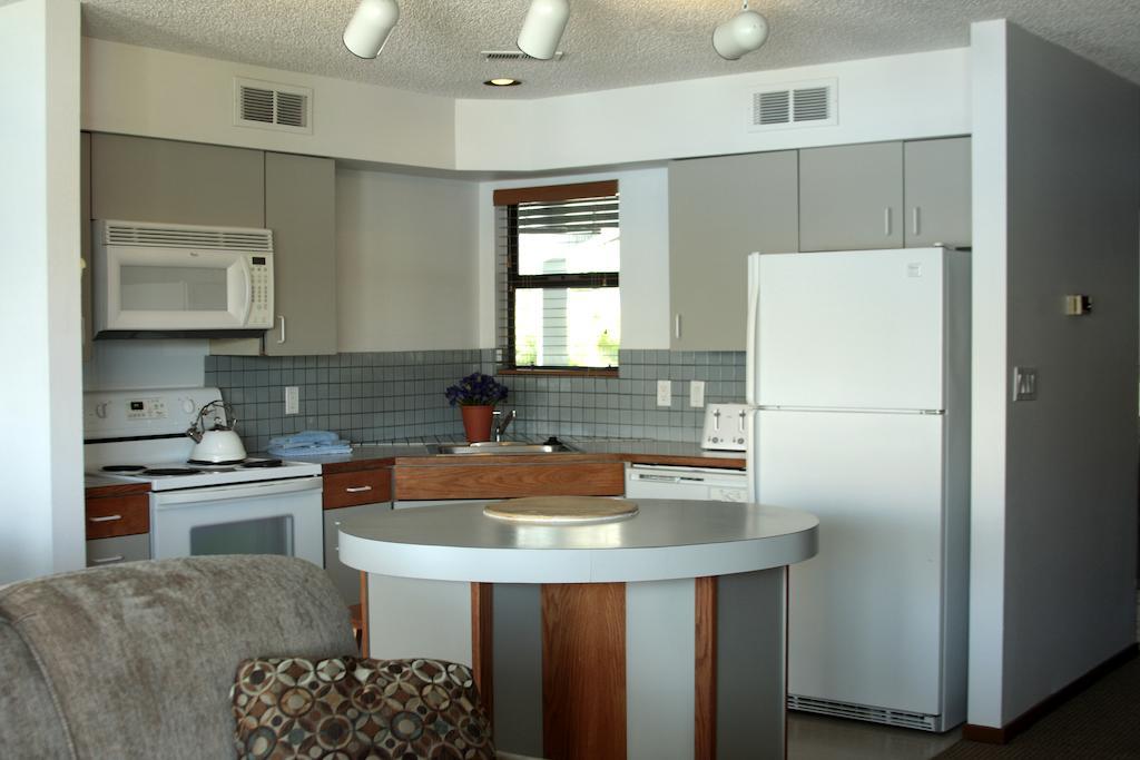Petersons Waterfront Apartment Chelan Room photo